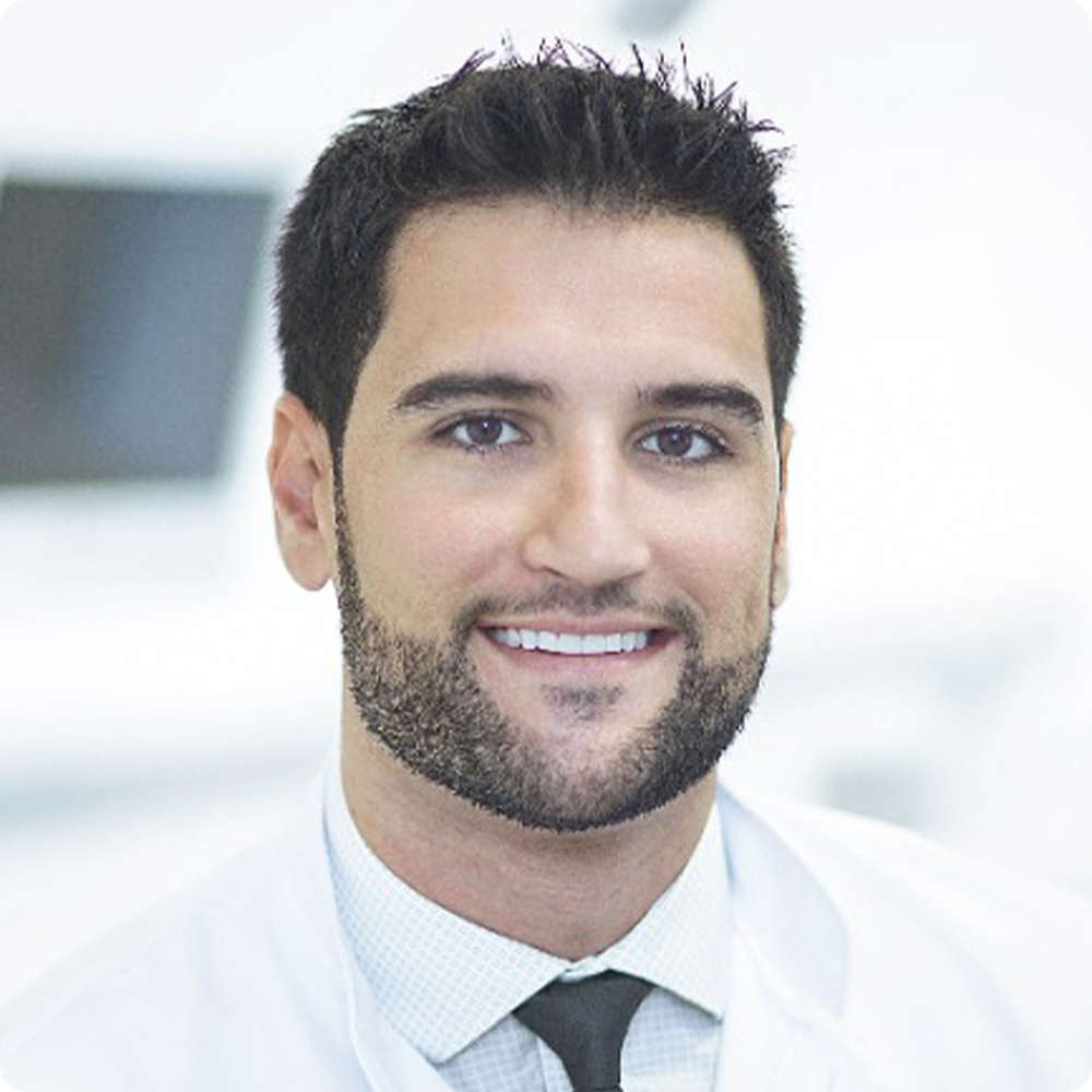 Bernardo Passoni - Lojas FGM Implantes