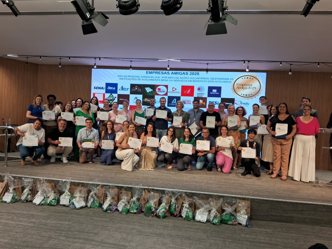 Novos Caminhos FGM 2 - FGM é reconhecida como Empresa Amiga na Homenagem do Programa Novos Caminhos – FIESC Região Norte/Nordeste